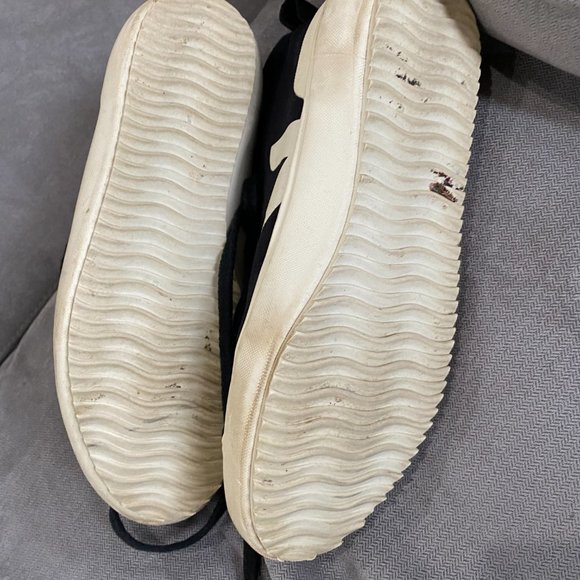 Veja Black and White High-Top Sneakers - Picture 4 of 5